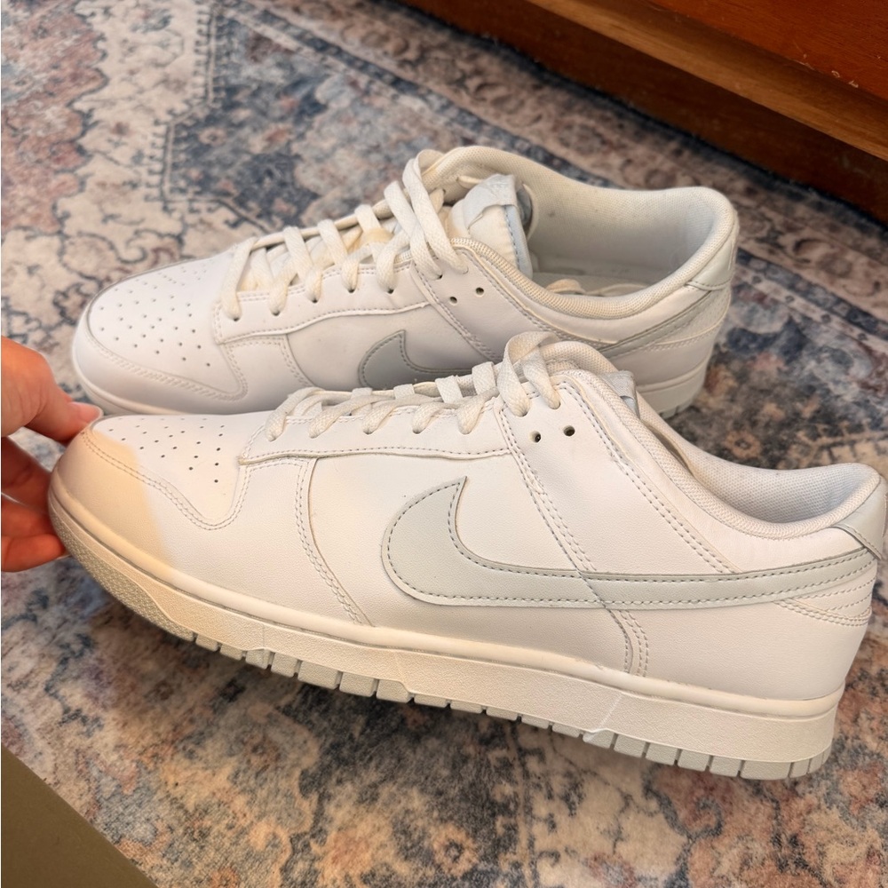 Nike dunk low pure platinum white